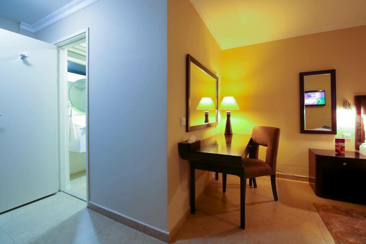Best Western Plus Accra Beach Hotel Teshie Eksteriør billede